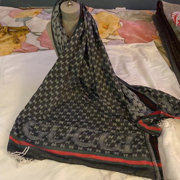 Gucci Large scarf - Picture 4 of 4